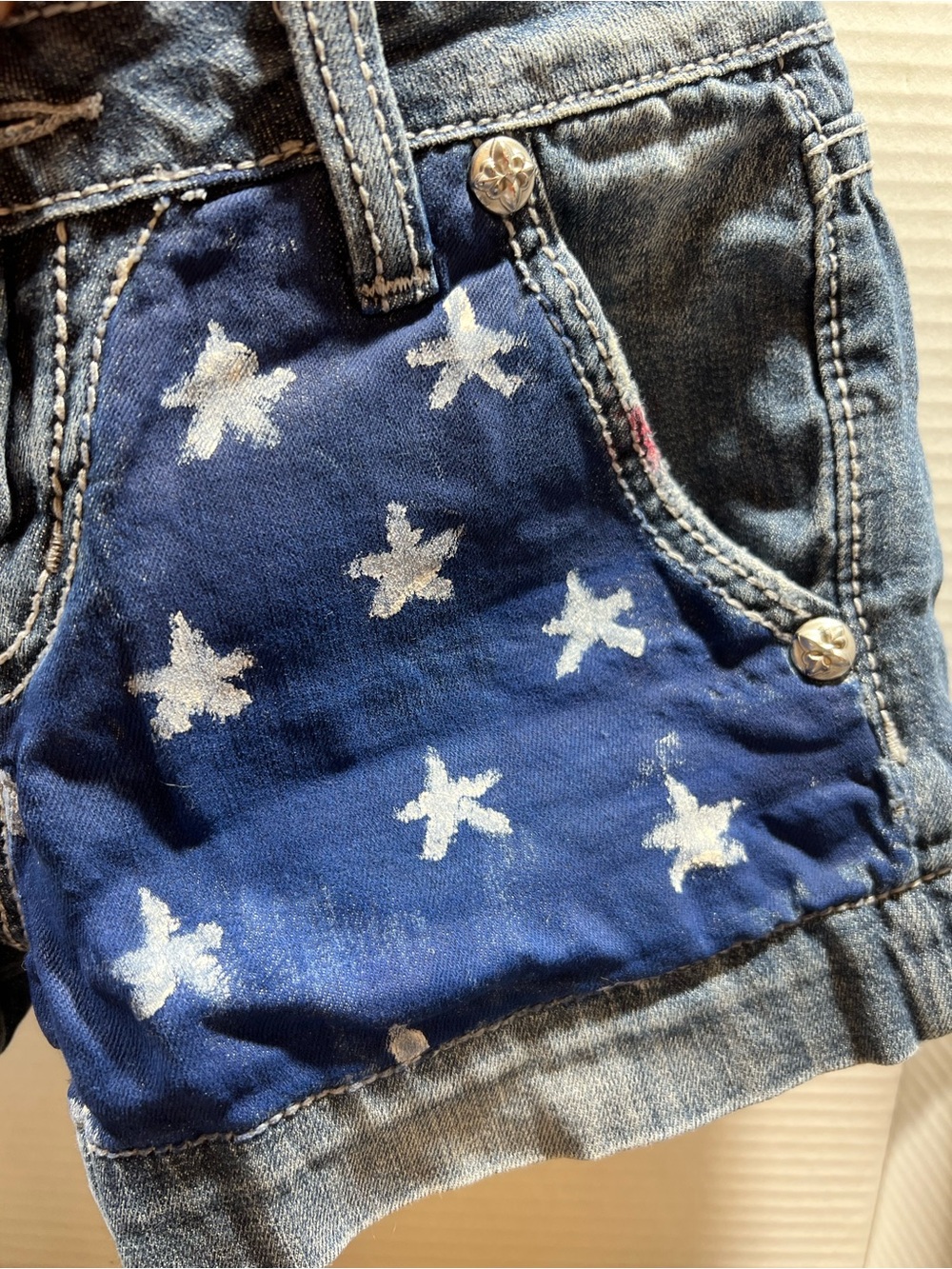 Miss Me Fun Patriotic Red & Blue American Flag Painted Denim Shorts JS4481H6- 25 - Picture 5 of 16